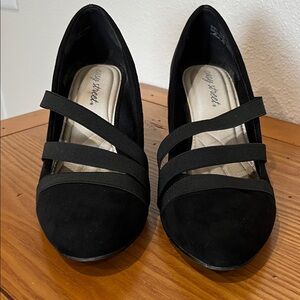 Easy Street Black Triple Strap Heels Size 10